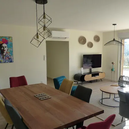 Le Coulabio Cote Soleil, Maison Lapopie 2, Luxe Et Raffinement Holiday home Tour-de-Faure